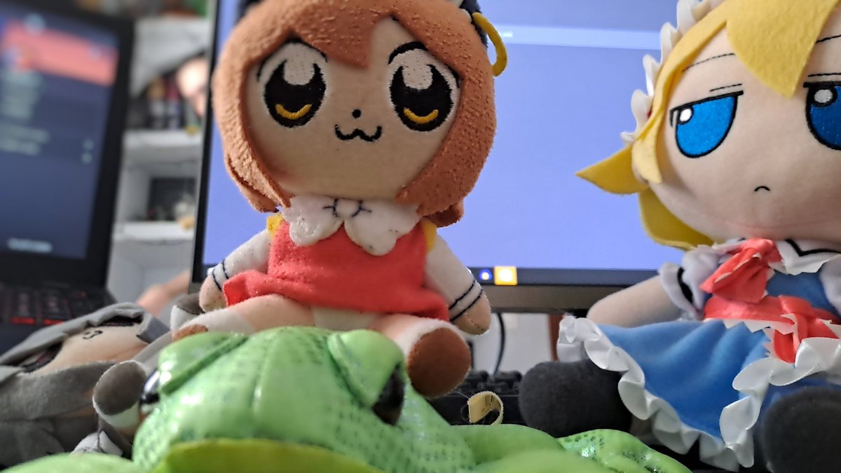 ChenBkub's tweet photo. #fumo #fumofumo #東方Project #touhouproject
playing with friends :3 https://t.co/lPjWGmcQpD