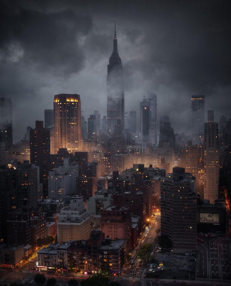 earthcurated's tweet image. Gotham ✨