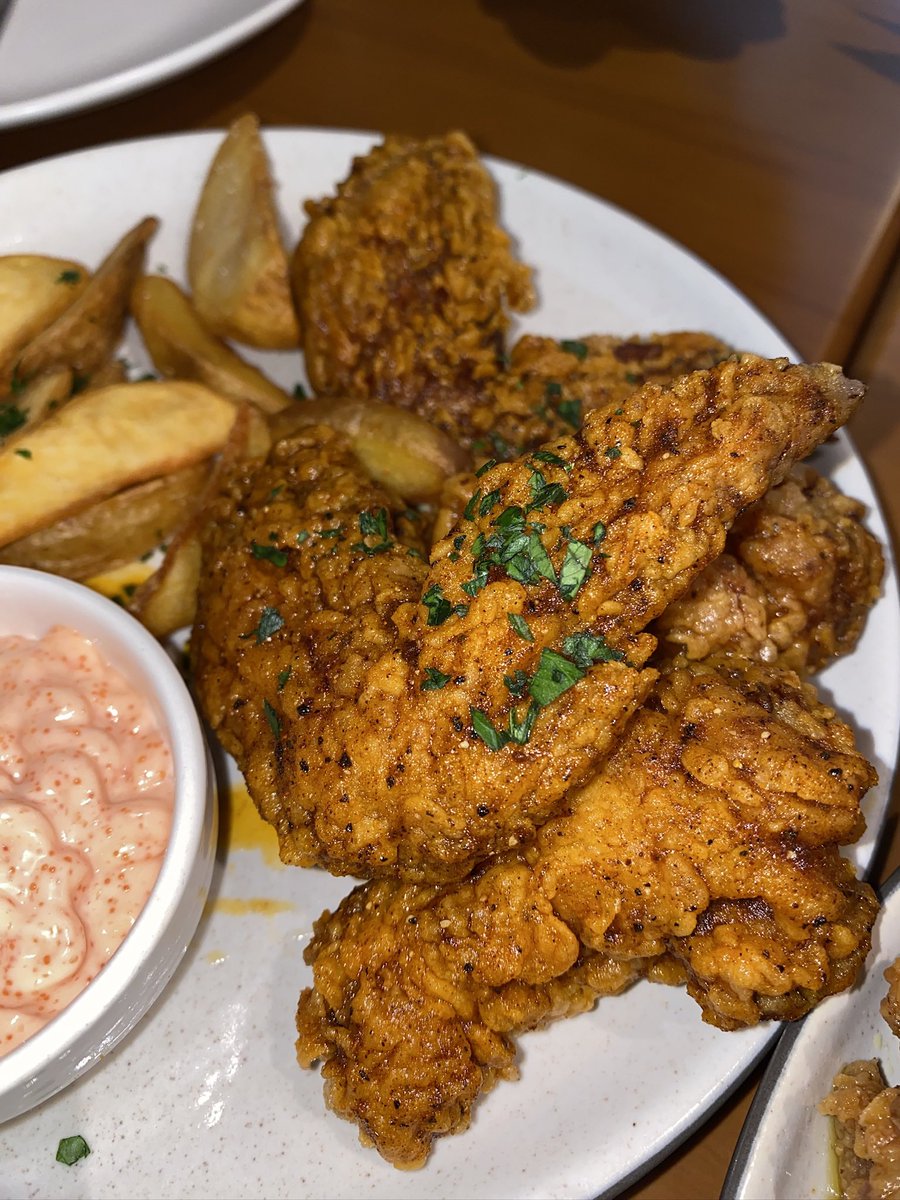 เกิดมากิน tweet media