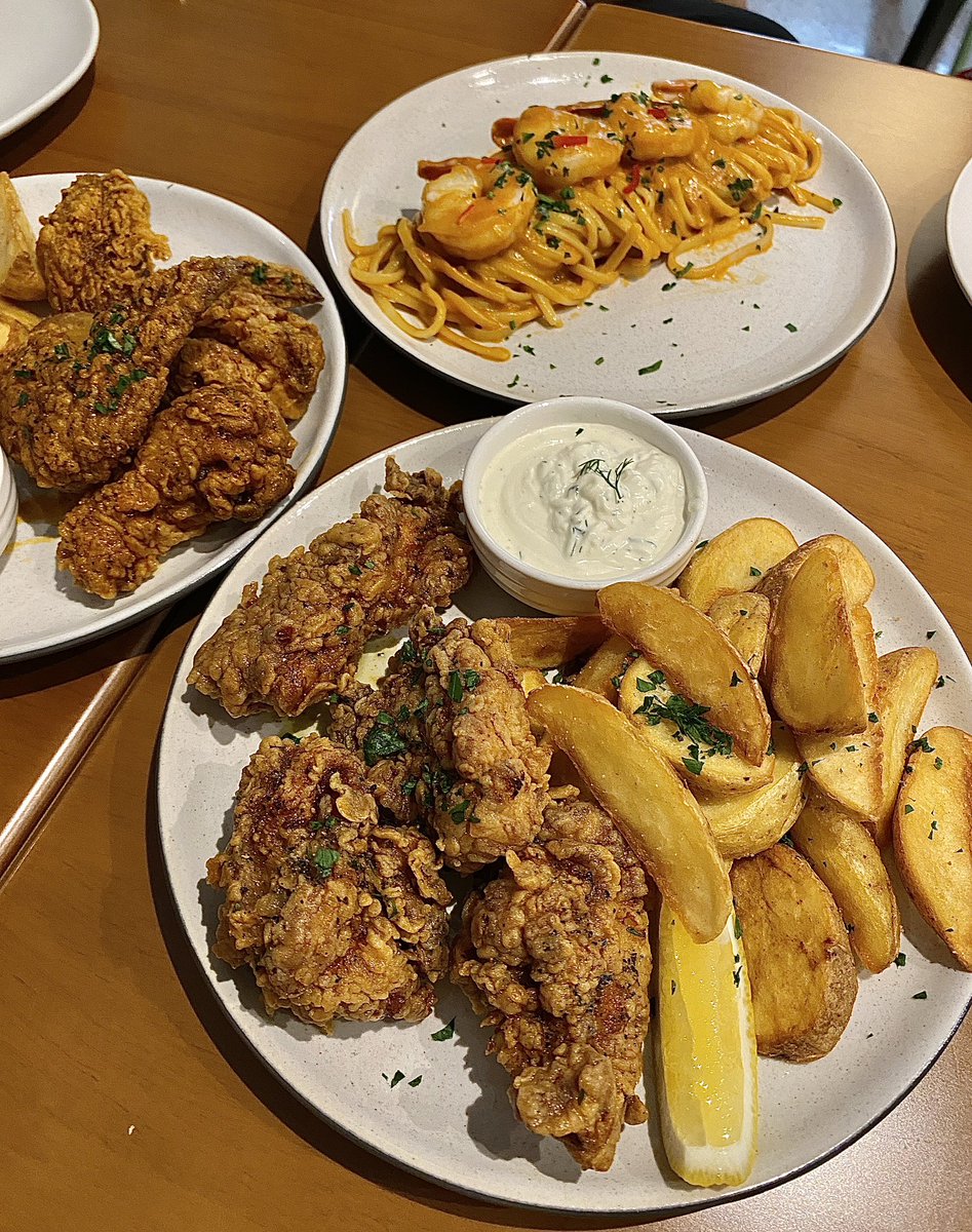 เกิดมากิน tweet media