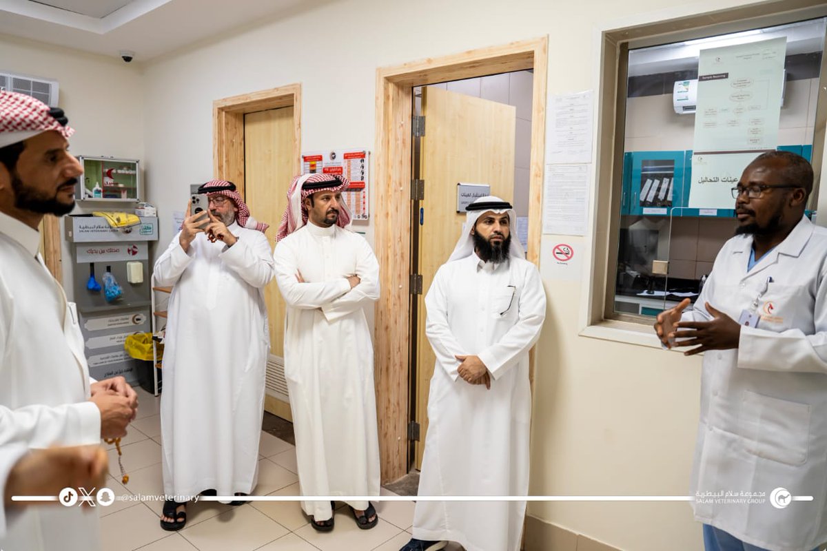 تشرفنا بزيارة رجل الأعمال ومالك منقية صباحات شمر الأستاذ/ مشعل الشمري، وكان في استقباله سعادة رئيس مجلس الإدارة الأستاذ/ فهاد بن سليمان الفهاد، وسعادة نائب رئيس مجلس الإدارة الأستاذ/ سليمان الفهاد.
وجرى خلال الزيارة الاطلاع على ما تملكه المجموعة من مرافق وخدمات وإمكانيات متطورة