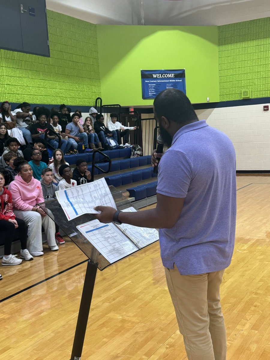 Dr. McEachern setting the standards from Day 1  during our 7th grade  Meeting! #TitanUnited $TitanStrong