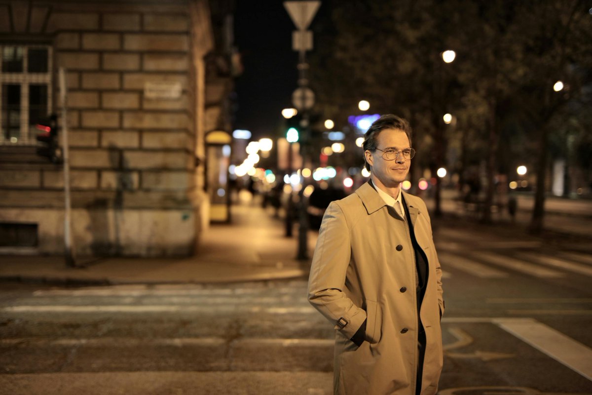 Die Geschichten so mancher Schriftsteller sind einfach Gold wert: Das sind die reichsten Autoren der Welt. #Literatour
novumverlag.blog/2024/09/03/die…