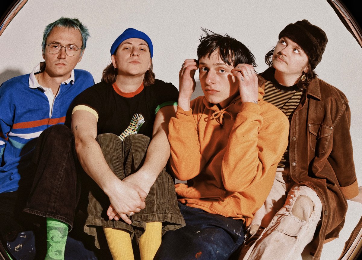 Captured Tracks tweet media