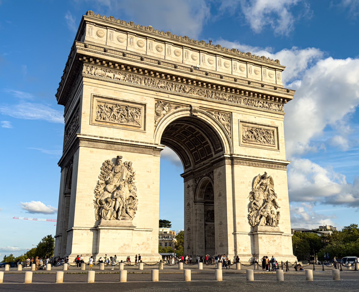 Found my way to Paris over Labor Day weekend! A short 3 days, but I had an absolute blast (except getting sick on my last day!) Ran into my cousin from Australia on the first day, which I think was the highlight! Super cool to catch up with him in this incredible city 🇫🇷