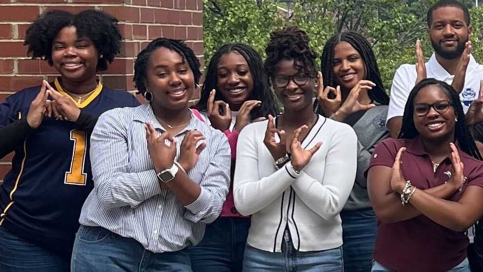 CommonCauseNC's tweet image. We&apos;re ready! Our amazing team of @CommonCause Democracy Fellows are kicking off a new semester at 10 HBCUs across North Carolina, empowering students to make their voices heard this election! ➡️Learn more at ccnc.me/HBCU