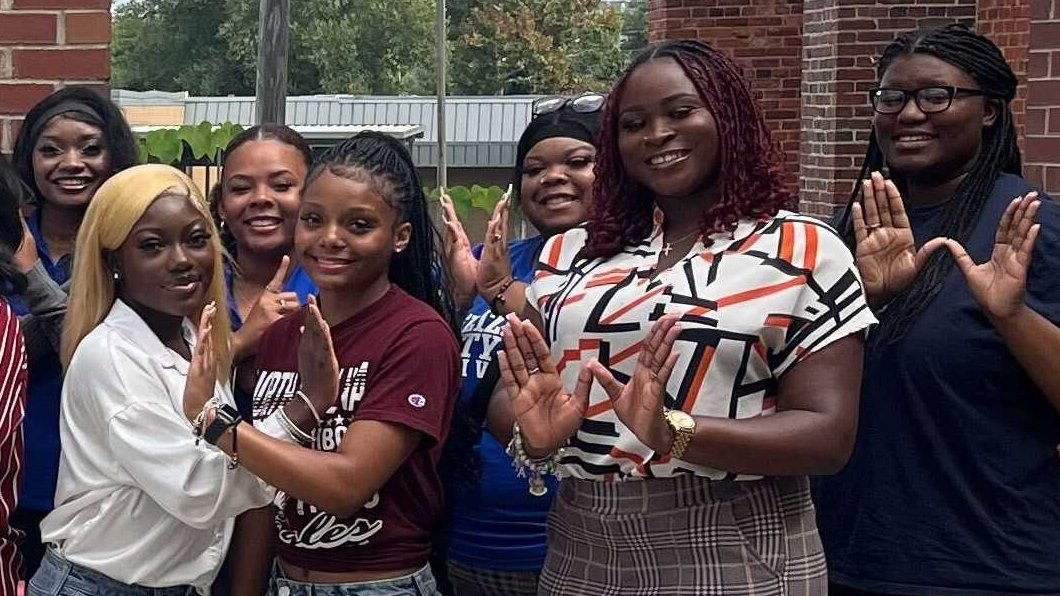 CommonCauseNC's tweet image. We&apos;re ready! Our amazing team of @CommonCause Democracy Fellows are kicking off a new semester at 10 HBCUs across North Carolina, empowering students to make their voices heard this election! ➡️Learn more at ccnc.me/HBCU