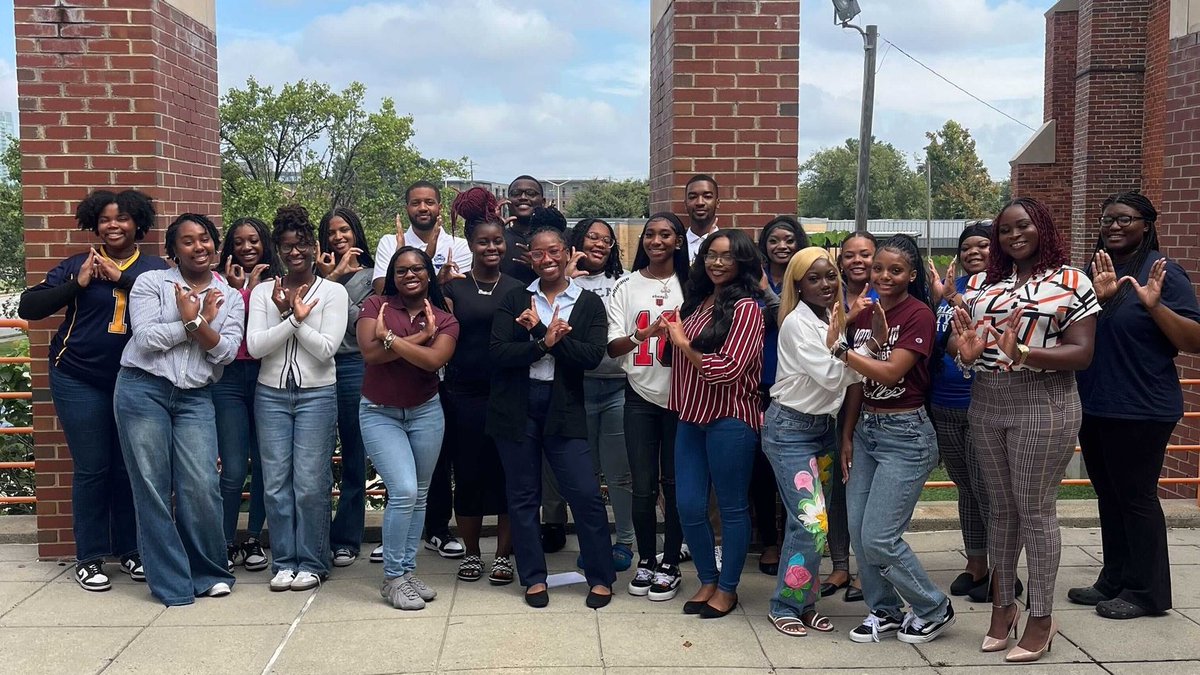 CommonCauseNC's tweet image. We&apos;re ready! Our amazing team of @CommonCause Democracy Fellows are kicking off a new semester at 10 HBCUs across North Carolina, empowering students to make their voices heard this election! ➡️Learn more at ccnc.me/HBCU