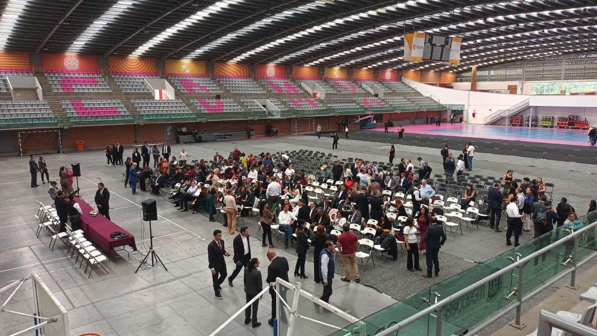 La #ReformaJudicial aprobada en lo general esta madrugada por el Pleno de la Cámara de Diputados, sesionando en sede alterna, afecta a la vida democrática, pone en riesgo los derechos humanos e incumple obligaciones internacionales de México. 

Llamamos al Senado a no aprobar en