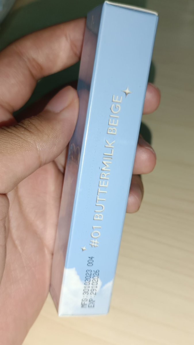 idkhing's tweet image. ส่งต่อคอนซีลเลอร์Laglace มือ1 (ซื้อมาผิดเบอร์) ยังไม่แกะซีล เบอร์01 
: 270฿ (จาก389฿)**รวมส่ง สอบถามรายละเอียดDMมาเลยงับบ #laglace #ลากลาส #ส่งต่อเครื่องสําอางมือ1 #ส่งต่อเครื่องสำอาง #ส่งต่อคสอ #ส่งต่อสกินเเคร์