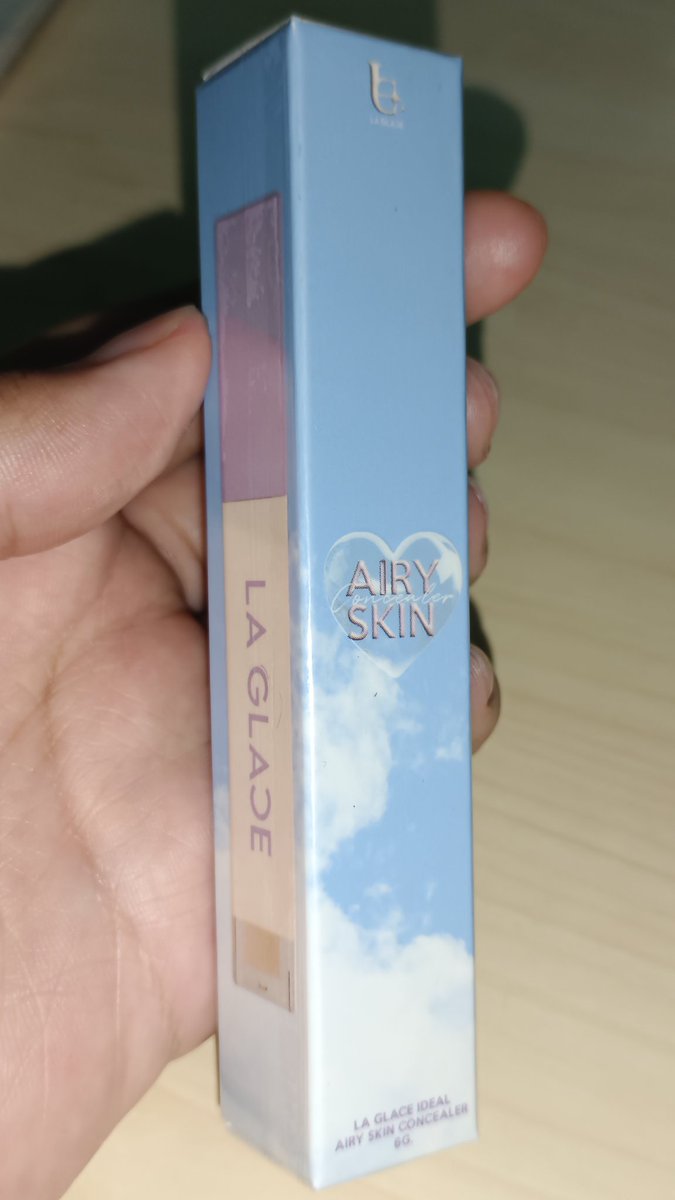 idkhing's tweet image. ส่งต่อคอนซีลเลอร์Laglace มือ1 (ซื้อมาผิดเบอร์) ยังไม่แกะซีล เบอร์01 
: 270฿ (จาก389฿)**รวมส่ง สอบถามรายละเอียดDMมาเลยงับบ #laglace #ลากลาส #ส่งต่อเครื่องสําอางมือ1 #ส่งต่อเครื่องสำอาง #ส่งต่อคสอ #ส่งต่อสกินเเคร์