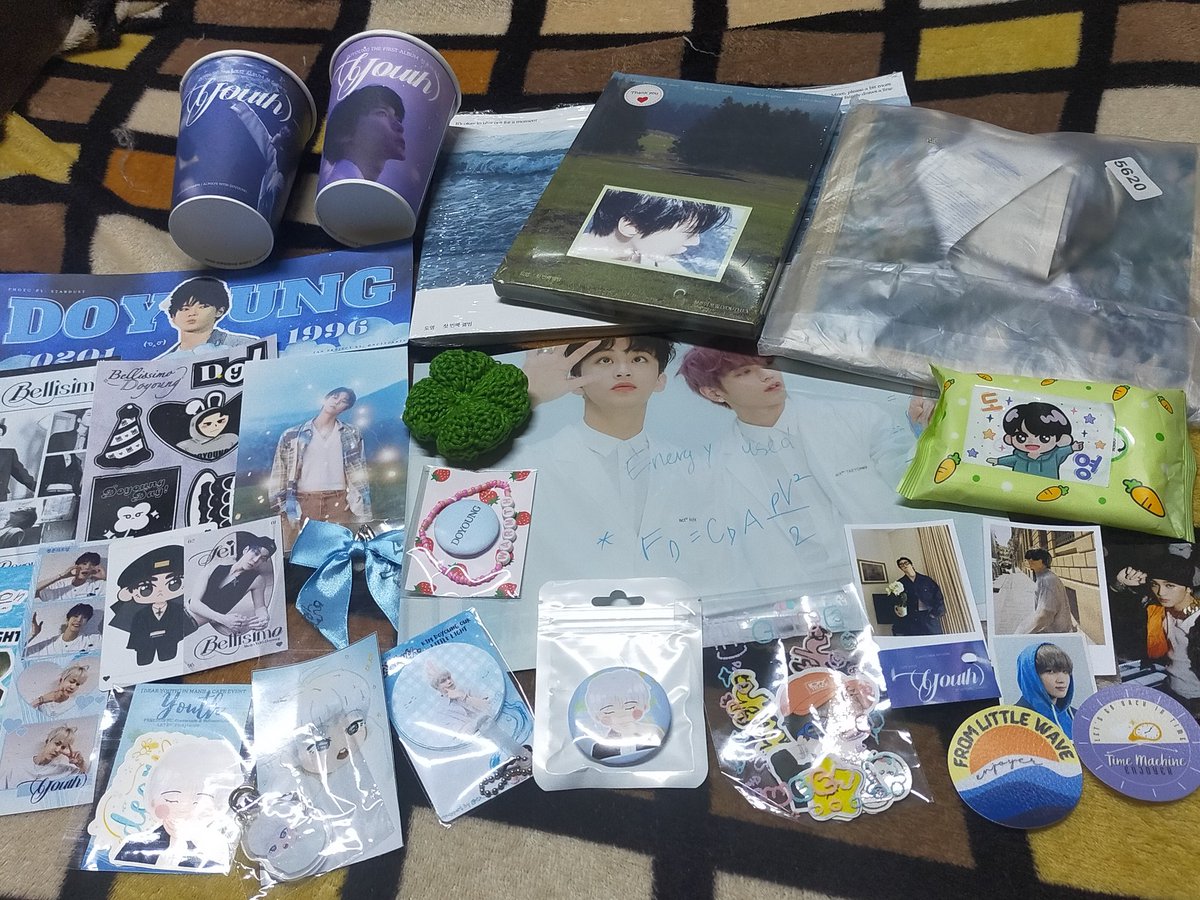 Attended dear youth cse para macompensate man lang yung lungkot sa pagcancel ng con 🥲 anyways, thank you so much to everyone who gave out freebies! <a href="/its_nctdoyouu/">Jane (ᓀ‸ᓂ)໒꒱</a> <a href="/hwang199x/">ma ꒰ঌ໒꒱</a> <a href="/doiehart/">aer 🦋</a> <a href="/skaarrutt/">yel #𝓙 ᥫ᭡</a> <a href="/doienjun_/">Doyoung’s MOM ʚɞ</a> <a href="/alwaysdotae/">Dear my DOTAE</a> <a href="/DoyoungTeamPH/">#AlwaysWithDoyoung</a>