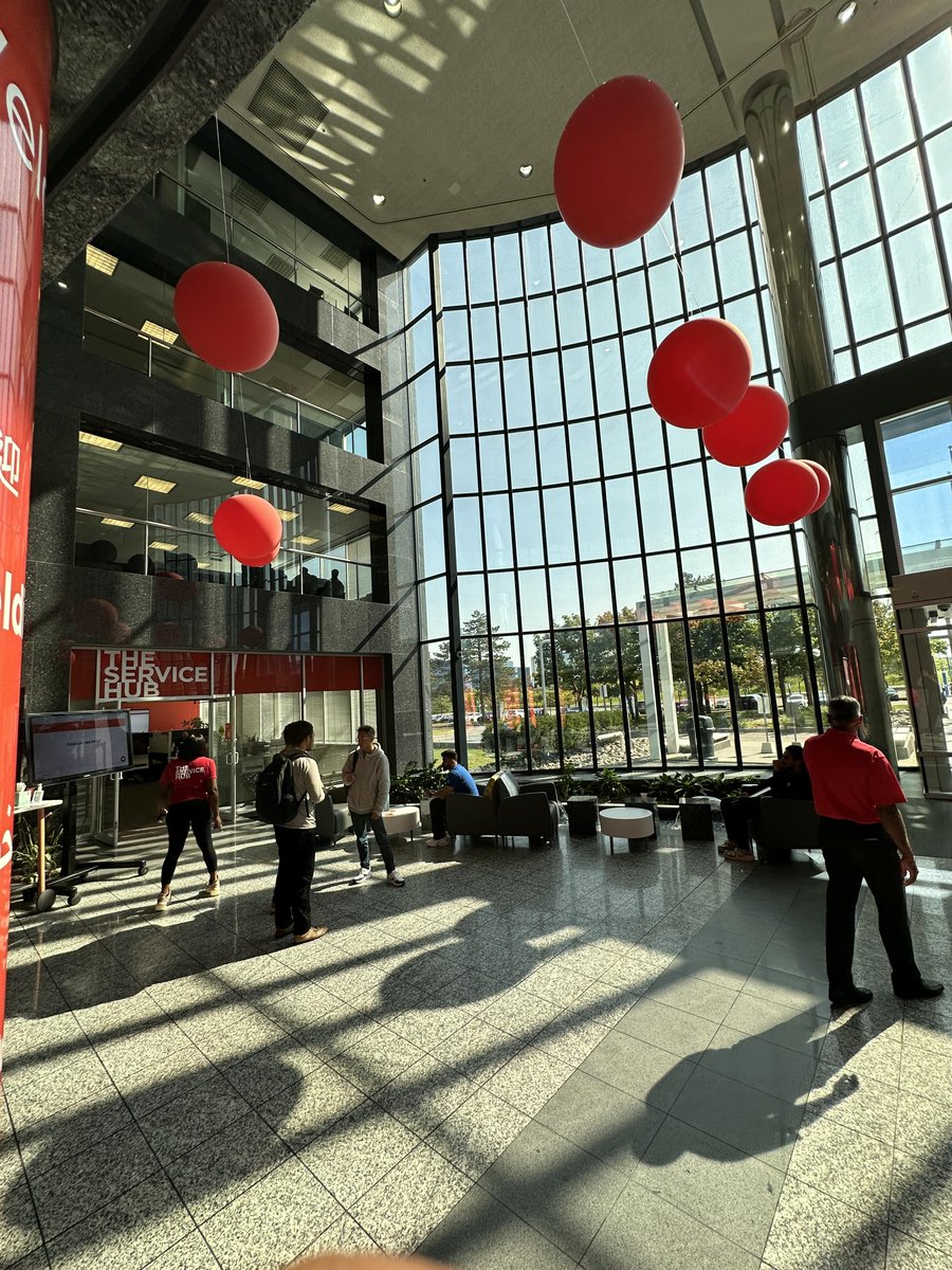 SenecaPoly's tweet image. Fall 2024 classes have officially begun, and our campus is buzzing with energy! Whether you’re a returning student or one of the many new faces joining us, welcome to Seneca! 🌟
 
This will be an amazing term! 💪

#SenecaPolytechnic #Fall2024 #BackToSchool #WelcomeNewStudents