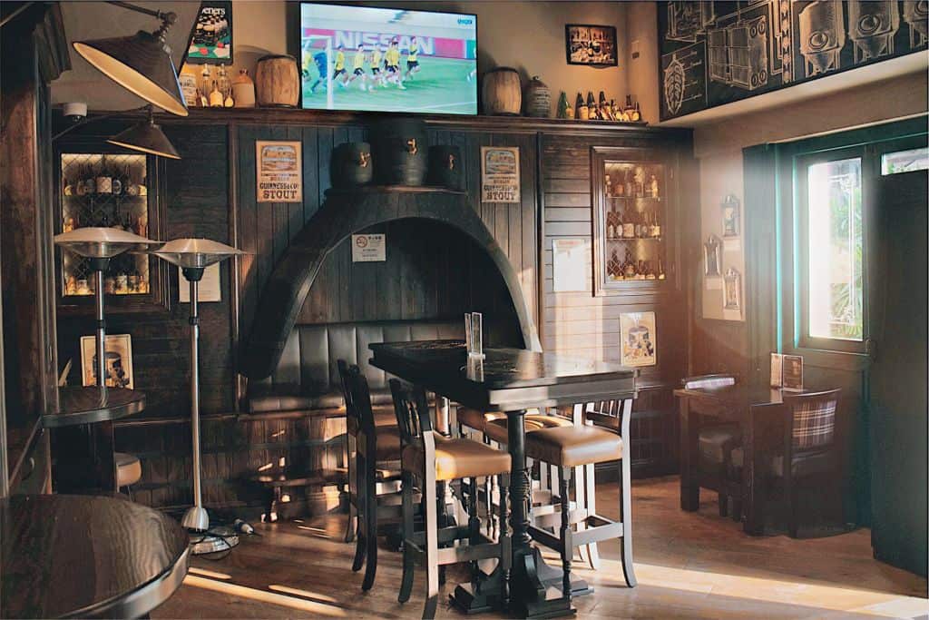 IrishPubCompany's tweet photo. How to Attract Customers to a New Restaurant https://t.co/nSiIdlY5lG https://t.co/tIldBFEGs6