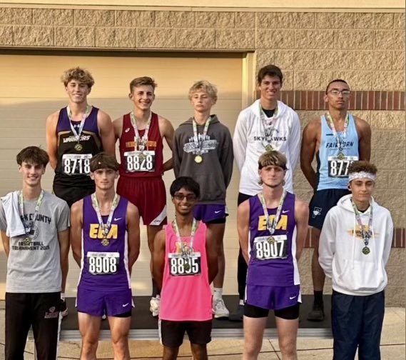 NortheasternT_F's tweet photo. Great day to be a Jet at ECA Inv! Bling and MS Boys were Runners-Up!  @springfieldnews @NELSDnews https://t.co/rc2KwH28ug