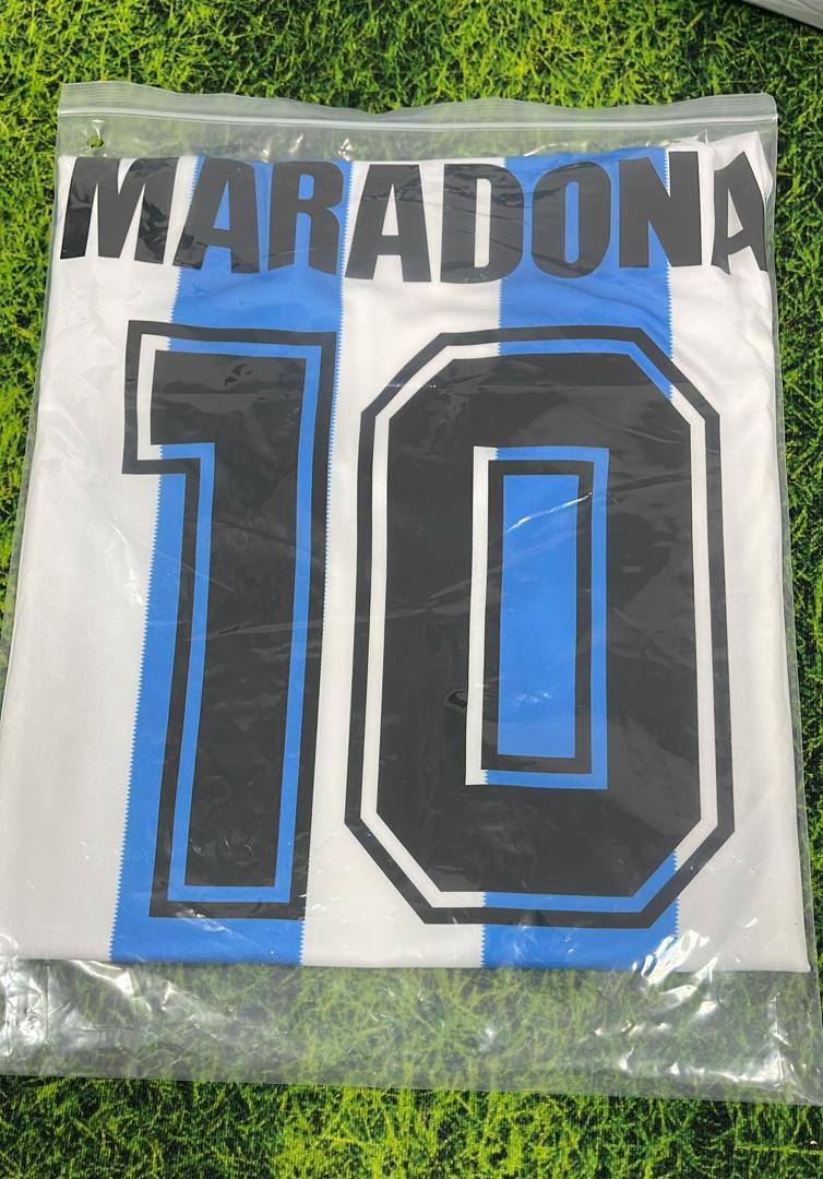 🚨‼️ Descuento especial por llegar a los 1000 Seguidores 

🎽 Camisetas Retro de todos los equipos 30€ 

2X 55€ 💶

✈️ Envió gratis 

📨 Más información al privado