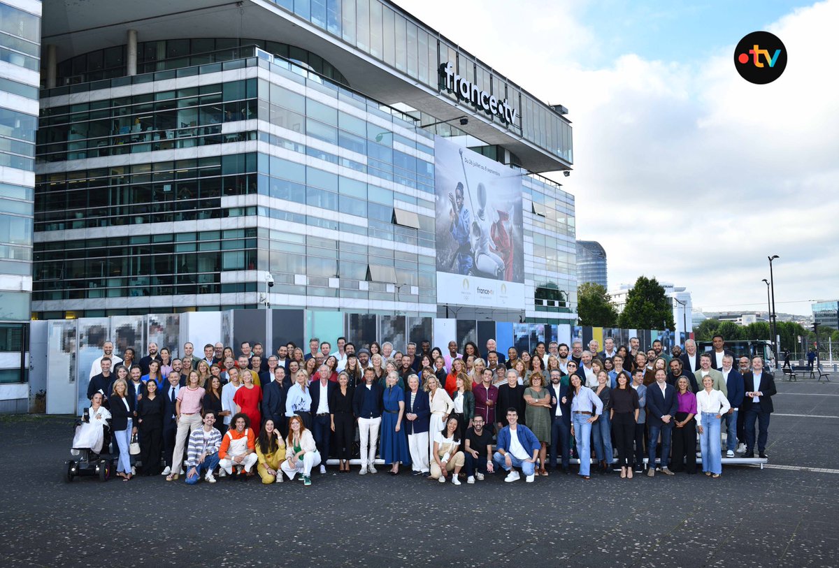 💼 photo de classe - saison 2024-2025

#RentréeFranceTV #francetv @francetv ⁦<a href="/Francetele/">France Télévisions</a>⁩