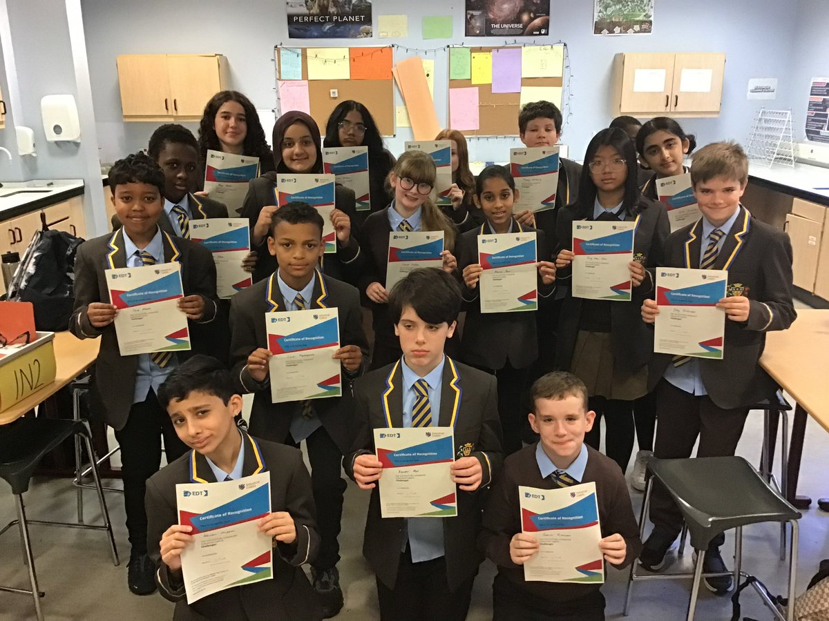 Well done 1N2 - today they received their certificates for successfully completing industrial cadets <a href="/EDTScotland/">@EDTScotland</a> <a href="/ndhsglasgow/">Notre Dame High</a>