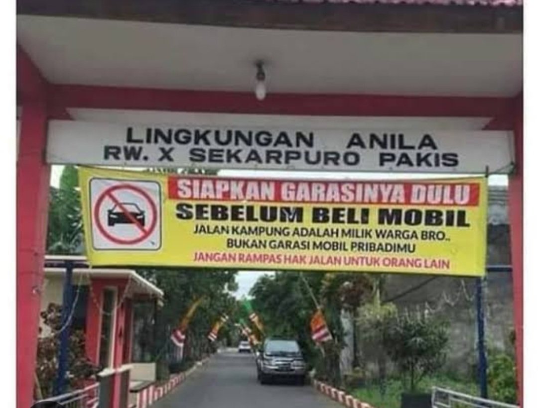 jalaniproses's tweet photo. Jalanan umum bukan garasi pribadi.. https://t.co/86lWlSPKbf