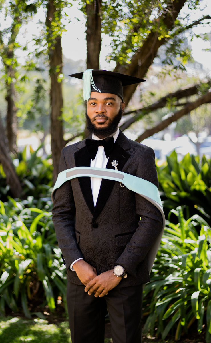 LesetjaKoka's tweet image. Living in answered prayers and my ancestors WILDEST DREAMS! 🙏🏾 A Qualified Metallurgical Engineer from YUPHI!!!🎓👷🏾♂️❤️