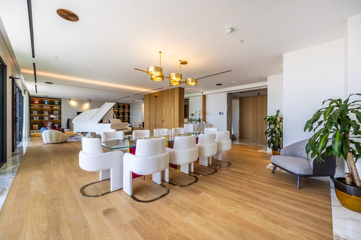 UKSIR_'s tweet image. International Property of the Week: Experience unparalleled luxury living in this extraordinary apartment located on the 28th level of Mercury Tower.

Listed by Malta Sotheby&apos;s International Realty

 #MaltaRealEstate #MaltaHomes #MercuryTower #ZahaHadid