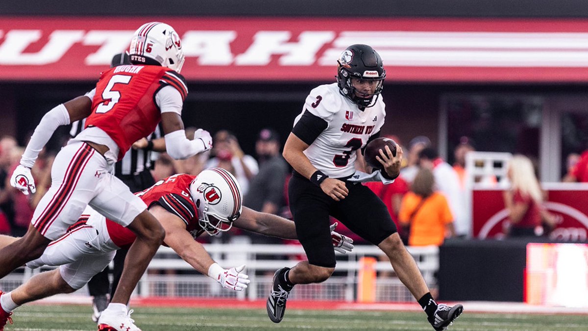 SUUFB_'s tweet photo. Thunderbirds Headed To Sun Bowl for Saturday Showdown

🗞️: https://t.co/LFhYhbA2Rk

#Elevate ⚡️ #TBirdNation ⚡️#RaiseTheHammer https://t.co/7PgeC7RMtL