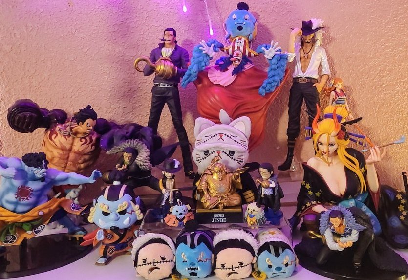 DailySirCroc's tweet image. Happy birthday to Crocodile! My alters and board for him (and Jinbe lol)
💚🐊🎂