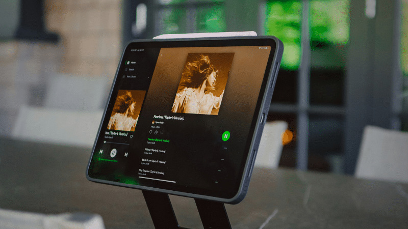 Indieonthemove's tweet photo. How To Optimize Your Spotify for Artists Profile via @symphonicdist : https://t.co/J6VlCPLGff #spotify #musicbiz #fandiscovery #onlinepresence #knowyouroptions #merch #presaves https://t.co/wCec391QVz