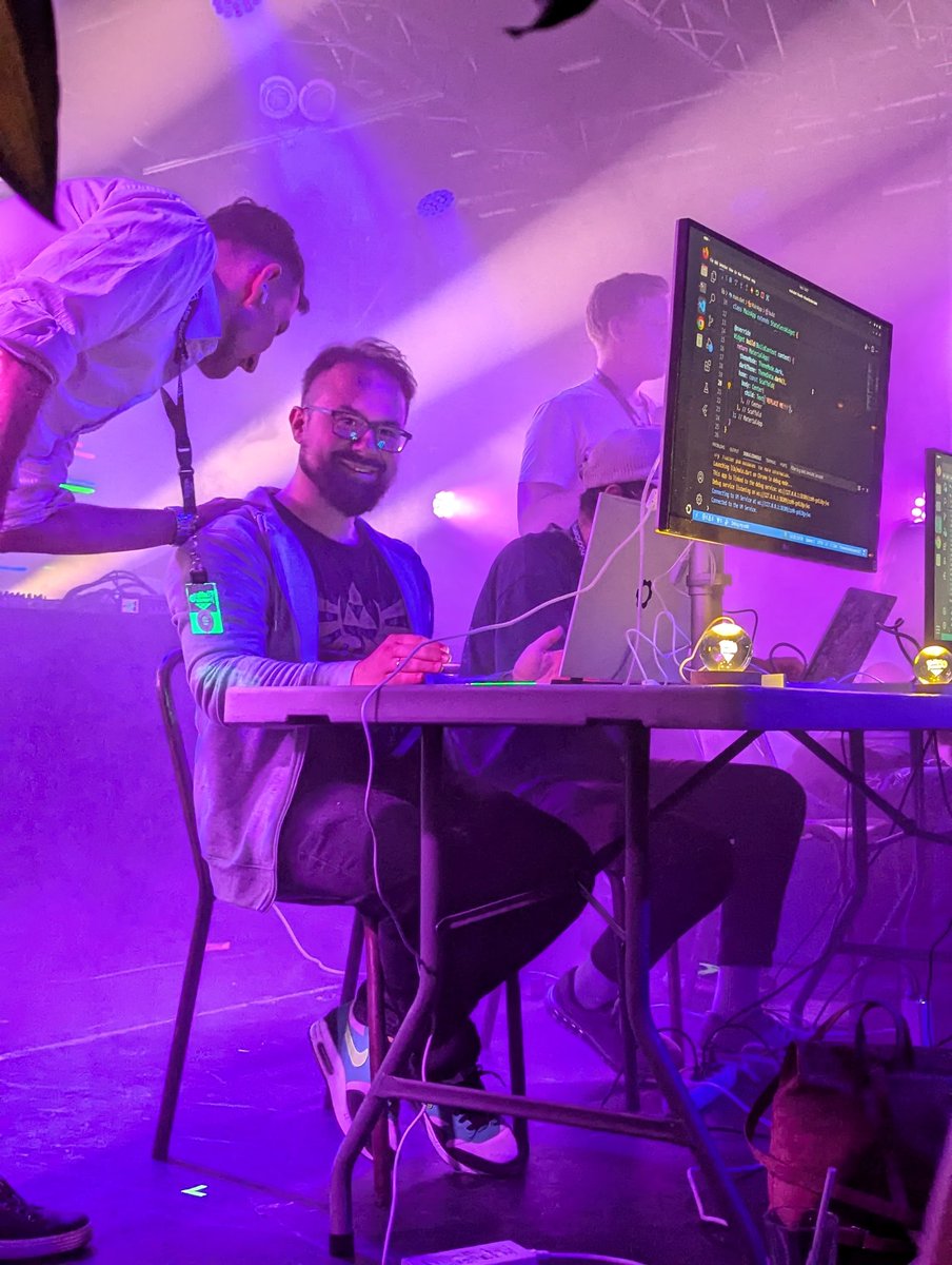 gawronlucas's tweet image. First time coding on stage. Interesting experience ;) Maybe next time I&apos;ll win 🤔 #FlutterNFriends #CodeInTheDark