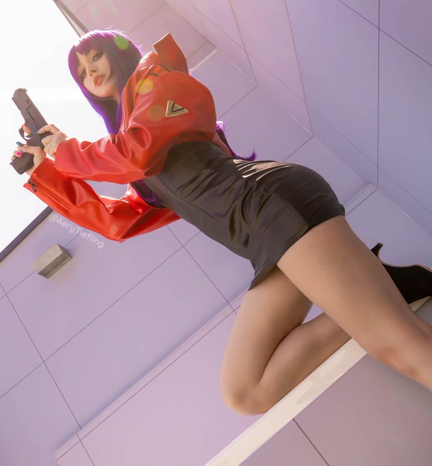1 pic. Bring me a beer, I’m getting thirsty~

#cosplayergirls #cosplaynsfw #cosplay18 #misato https://t