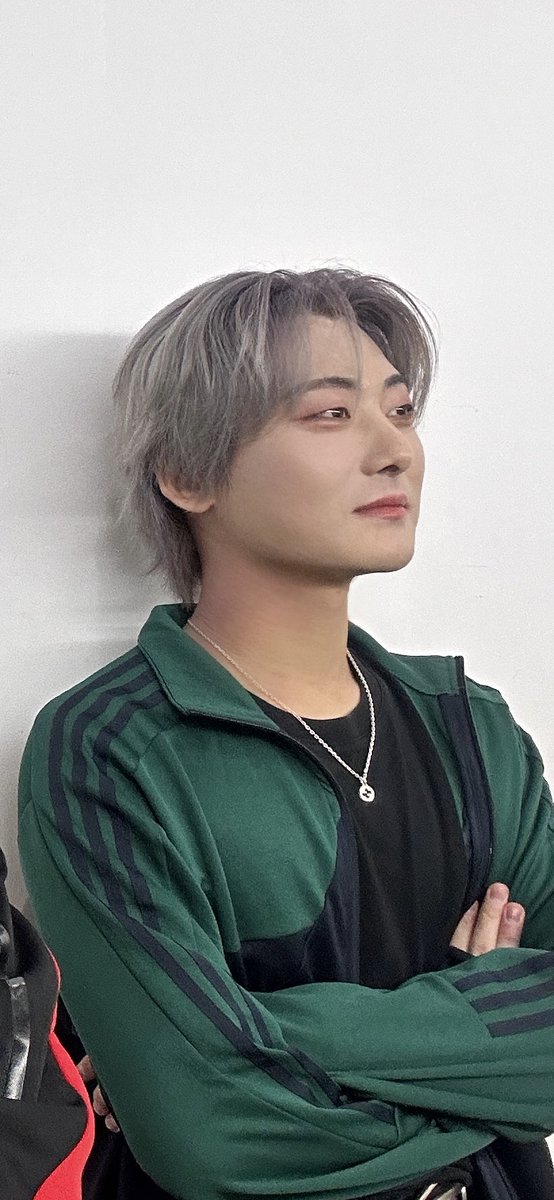 Pattern_JJ's tweet photo. HBD bro🥳😽🐈‍⬛🎉 https://t.co/T1xclkQG1k