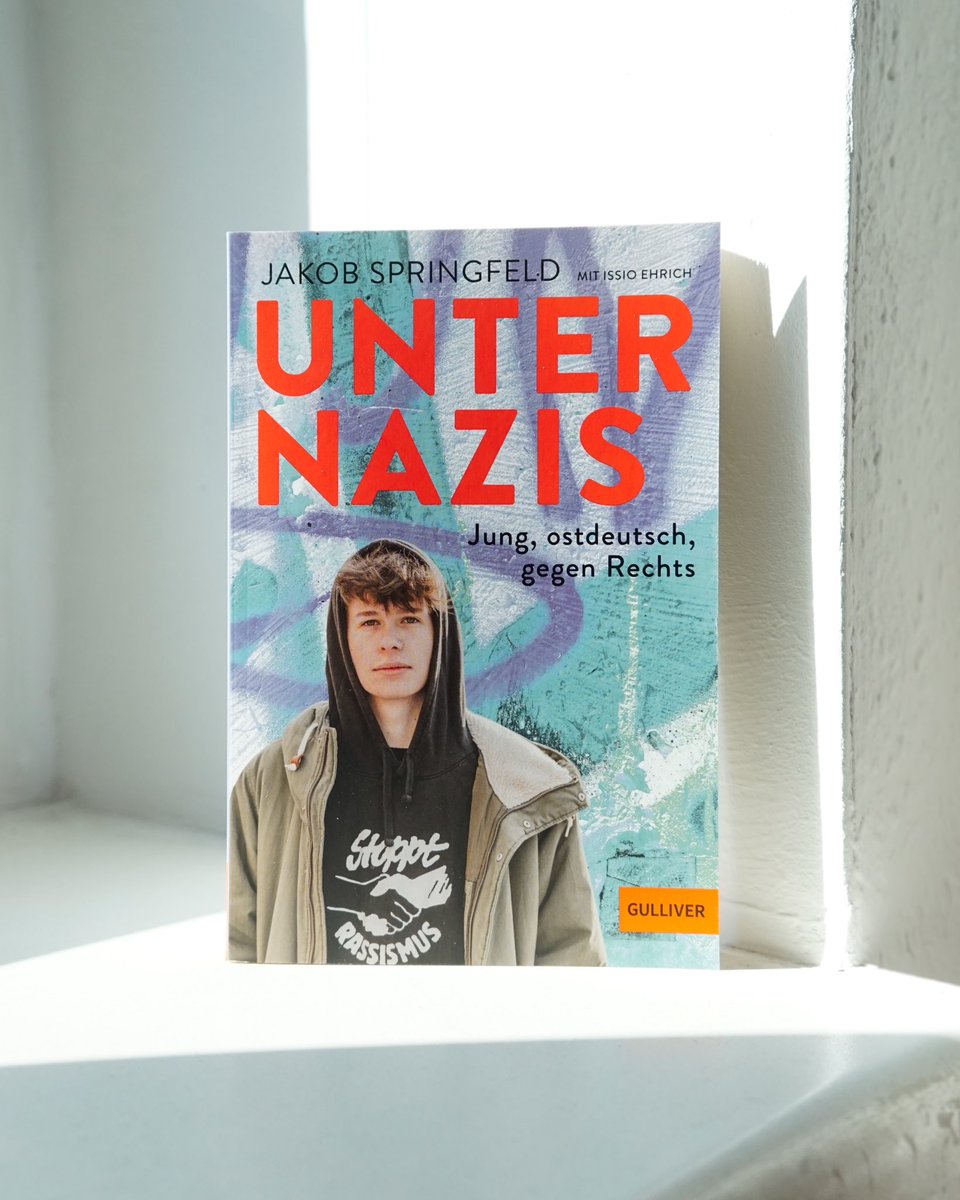 „Unter Nazis“ ist heute im @Beltz_Verlag als Taschenbuch erschienen &amp; ab sofort überall erhältlich! Ich freue mich, dass das Buch mittlerweile auch in Kirchen, Schulen oder Betrieben gelesen wird, denn die Bedrohung durch die Neonazis ist ernst. Link in Bio! #Werbung #Sachsen