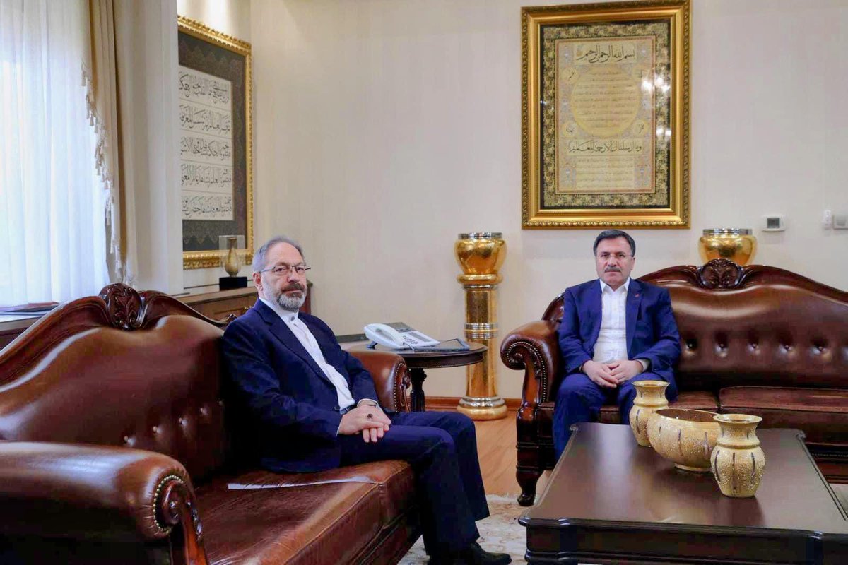 Diyanet İşleri Başkanımız Prof.Dr. <a href="/DIBAliErbas/">Prof. Dr. Ali Erbaş</a> hocamızla bugün verimli bir görüşme yaptık.

▪️Din görevlilerimiz başta olmak üzere, ülkemiz ve gönül coğrafyamızın gündemi ile ilgili istişarelerde bulunduk.

▪️Başkanlık merkez ve taşra teşkilatından gelen talep ve beklentileri