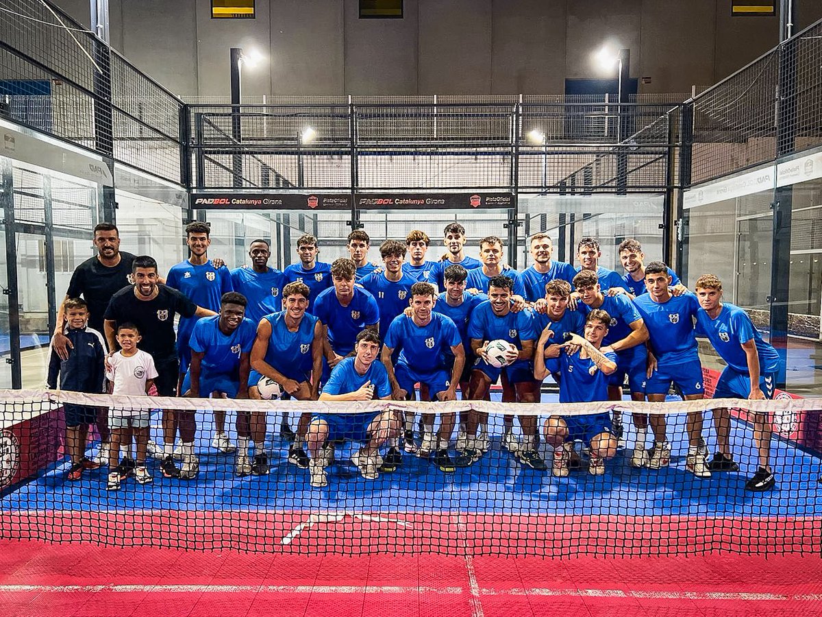 𝗙𝘂𝘁𝗯𝗼𝗹 𝗼 𝗣𝗮𝗱𝗯𝗼𝗹?⚽🎾

Ahir vam gaudir d’una tarda increïble al @x3clubgirona , combinant diversió i preparació física per a l’inici de la lliga. Va ser una sessió intensa i plena de bon rotllo,

Gràcies de tot cor, Lluís Micaló i Albert per fer-ho possible! 💪🎉