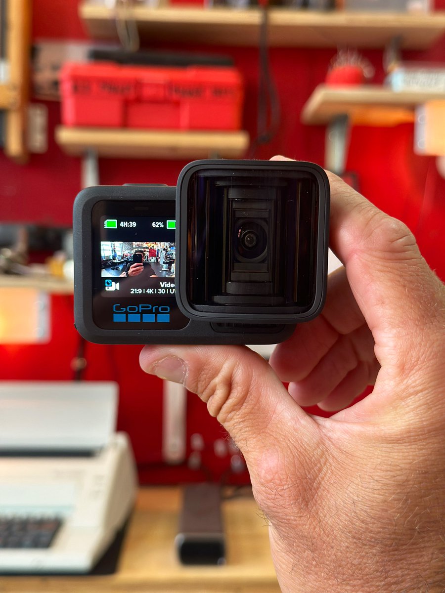 Casey Neistat tweet media