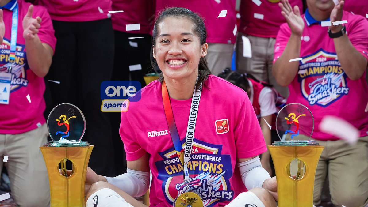 OneSportsPHL's tweet photo. REIN-PONS CONFERENCE ✨

None shines brighter than Conference and Finals MVP Bernadeth Pons of the Creamline Cool Smashers!

#PVL2024 #TheHeartofVolleyball #OneSports

📸 RM Chua https://t.co/9zUg23zFbZ