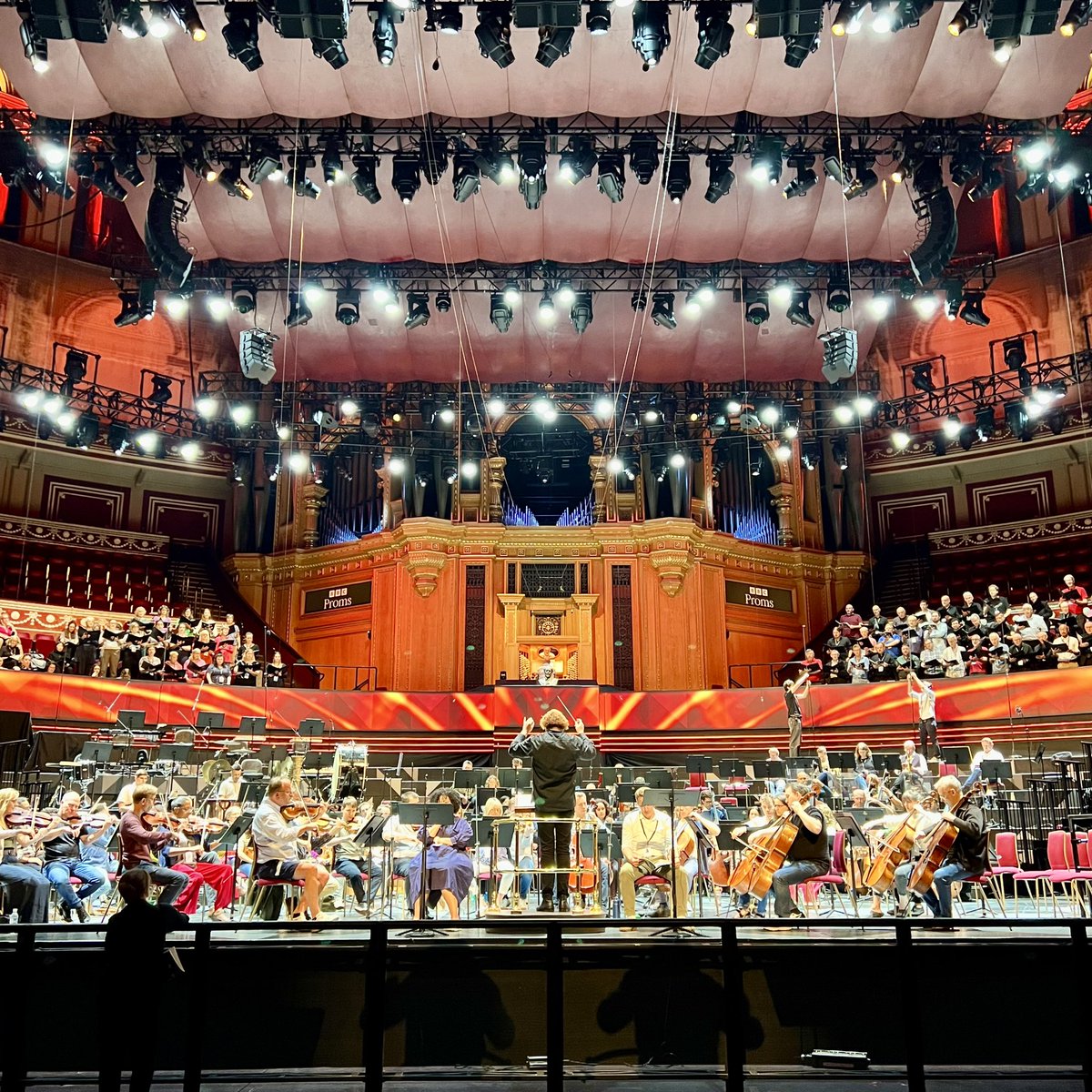 Ian Skelly tweet media