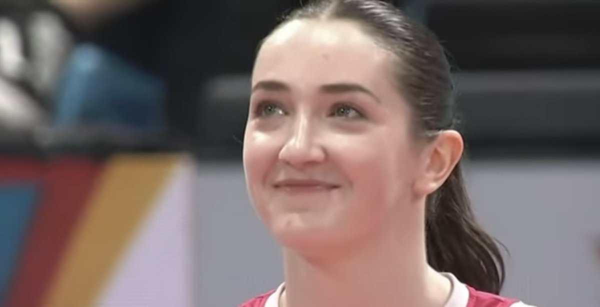 JDen_2805's tweet image. Amidst the jubilation &amp;amp; praises for your teammates, we know your value &amp;amp; the impact you brought to CCS. You did not have your usual big nos. tonight but you are a huge part of the championship. We love you, Erica. To more years of having you, beautiful human. #PVL2024 #Creamline