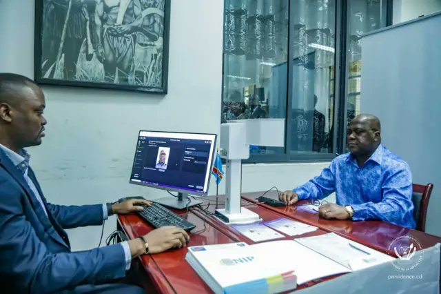 kalonjijacques's tweet image. Production de cartes d’identité: Richard Ilunga, DG de l&apos;ONIP a confié à @BloombergAfrica que ce projet irrégulier (IGF) a été annulé le 12/8/2024 à l&apos;initiative de la partie Congolaise et la sté française de biométrie #Idemia et un intermédiaire #Afritech.