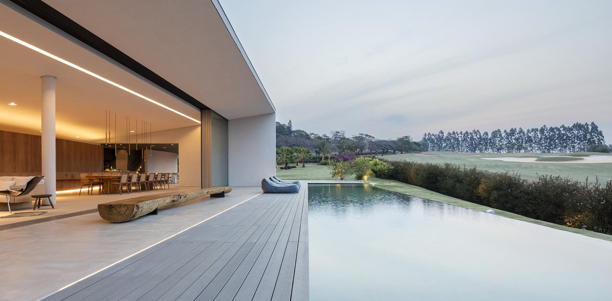 Golf Course House. Porto Feliz, Brazil. Designed by <a href="/StudioArthurC/">Studio Arthur Casas</a>