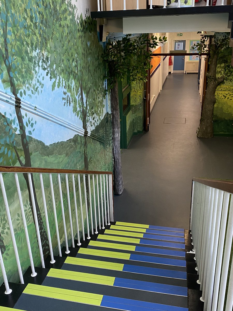 HallamFieldsJS's tweet image. Can’t wait for the children to see our new library area tomorrow. Really magical space so far and more to come when it’s all finished … #welovereading #readingforpleasure @WOWEducationLtd