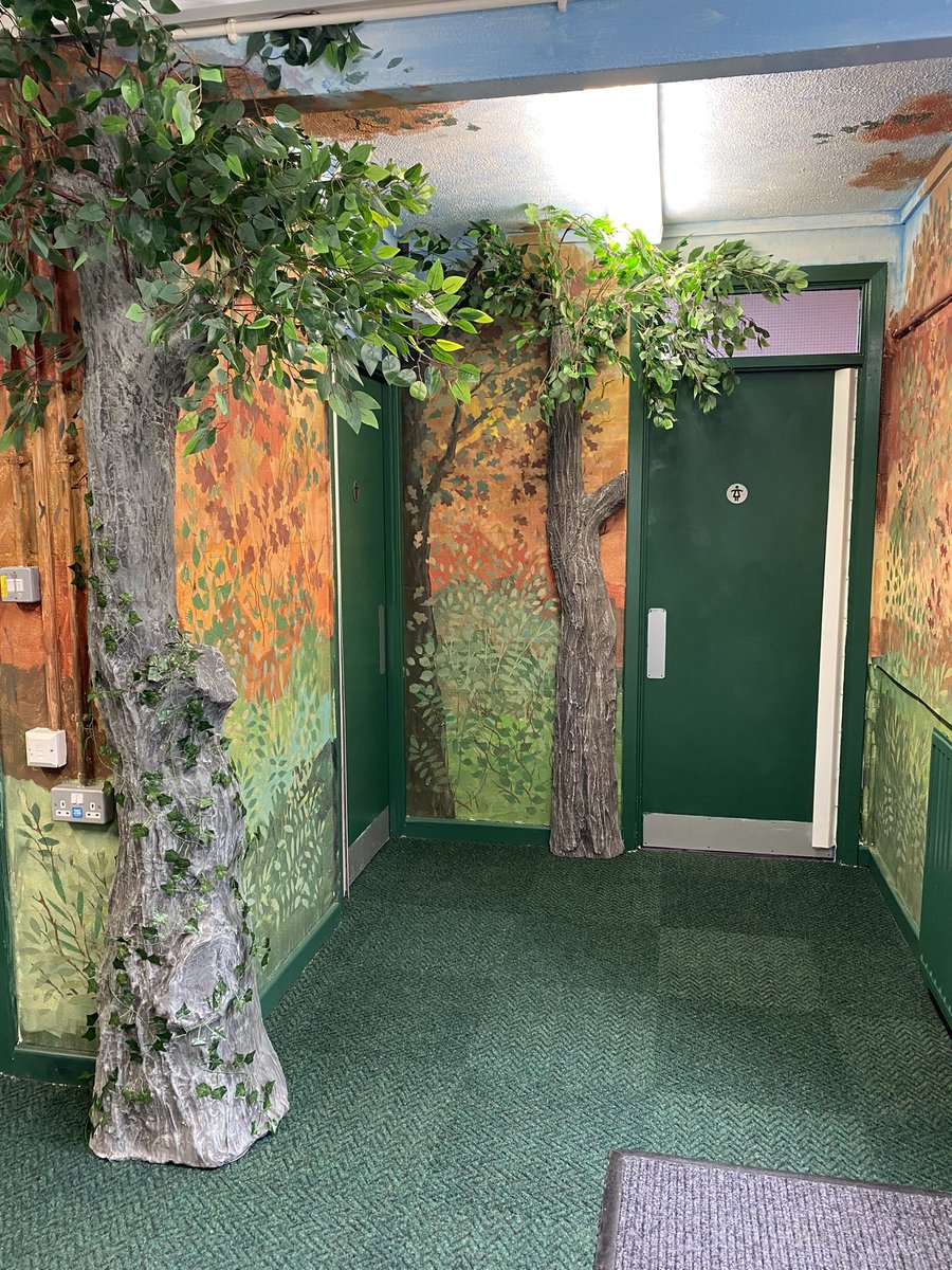 HallamFieldsJS's tweet image. Can’t wait for the children to see our new library area tomorrow. Really magical space so far and more to come when it’s all finished … #welovereading #readingforpleasure @WOWEducationLtd