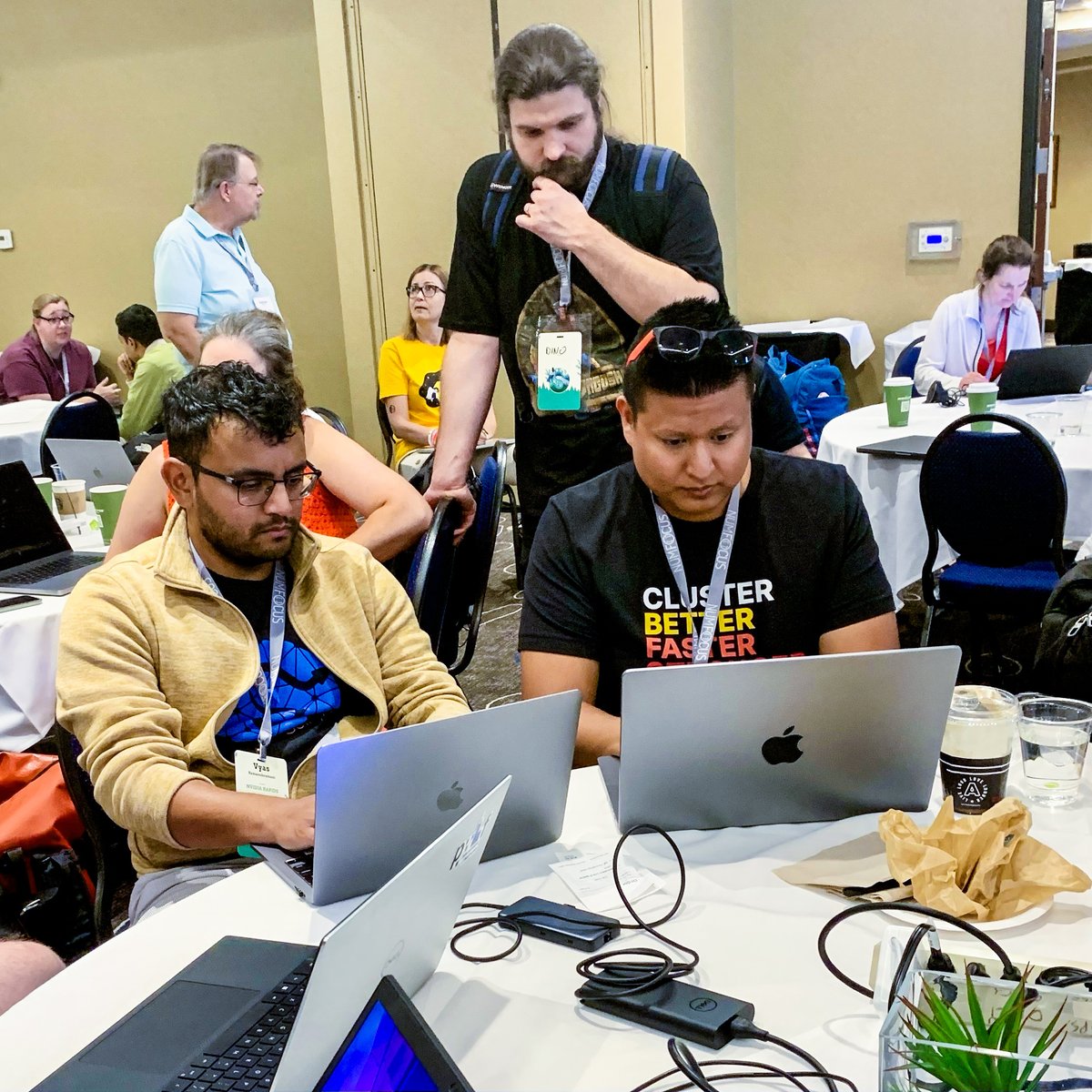 ⚠️ Only 1 day left to enter our PyData ticket drawing! Donate $5 or more for your chance to win and support the growth of open source scientific computing. Time is running out! hubs.la/Q02MmJ130