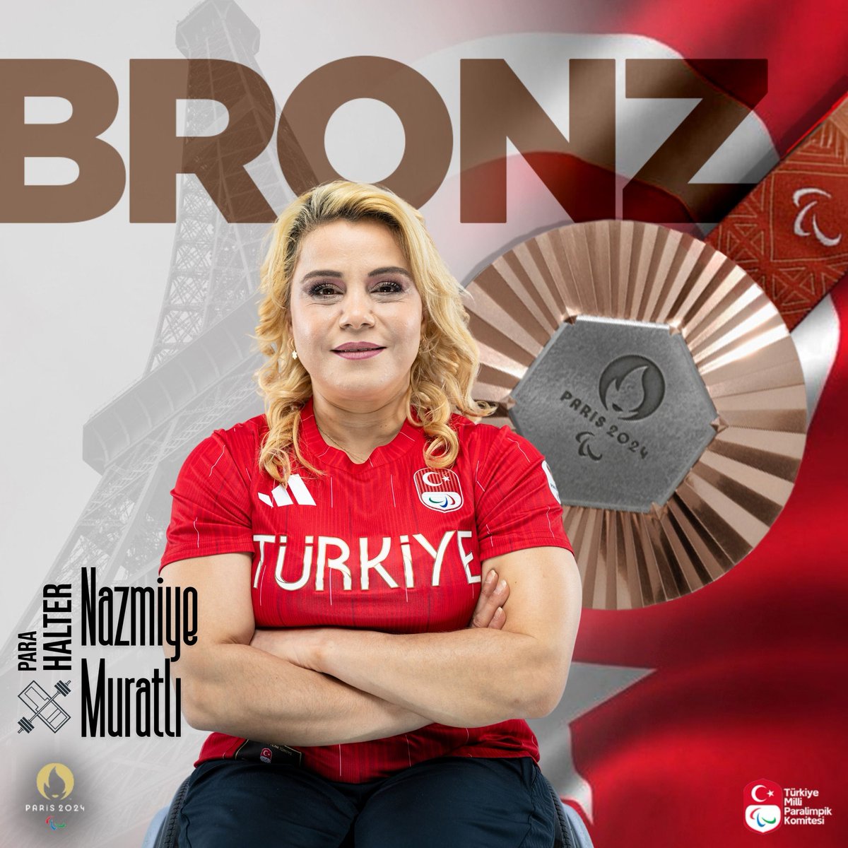 TurkParalimpik's tweet photo. 💫 NAZMİYE MURATLI PARALİMPİK OYUNLAR ÜÇÜNCÜSÜ!

🏋️‍♀️ Milli para haltercimiz Nazmiye Muratlı, kadınlar 45kg mücadelesinde 108kg'luk kaldırışıyla #Paris2024 Paralimpik Oyunları'nda bronz madalya kazandı! 🥉

🇹🇷 Londra 2012 ve Rio 2016'nın şampiyonu Nazmiye Muratlı, paralimpik oyunlarında 3 madalya kazanan ilk para haltercimiz oldu.

👏 Tebrikler ve teşekkürler Nazmiye! 

Gururumuzsun!
