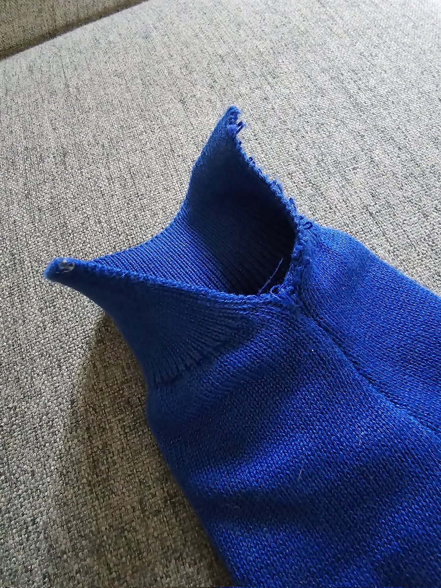 Regal_Geek's tweet photo. Would not recommend school clothes from @asda. This happened yesterday, 1st day back at school and seams undone on this cardigan. Worn for ONE DAY!

@AsdaServiceTeam @HelpAtGeorge https://t.co/MTzA06UDIS