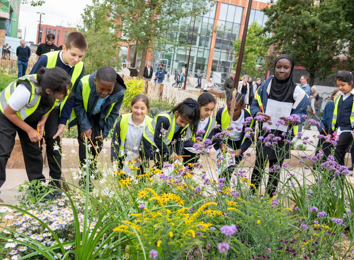 Today, the Green Heart opened to the public - a brand-new space for community and nature in heart of the city.

This marks an exciting milestone in the ongoing development of Nottingham's exciting Broad Marsh regeneration scheme

investinnottingham.com/news-and-event…