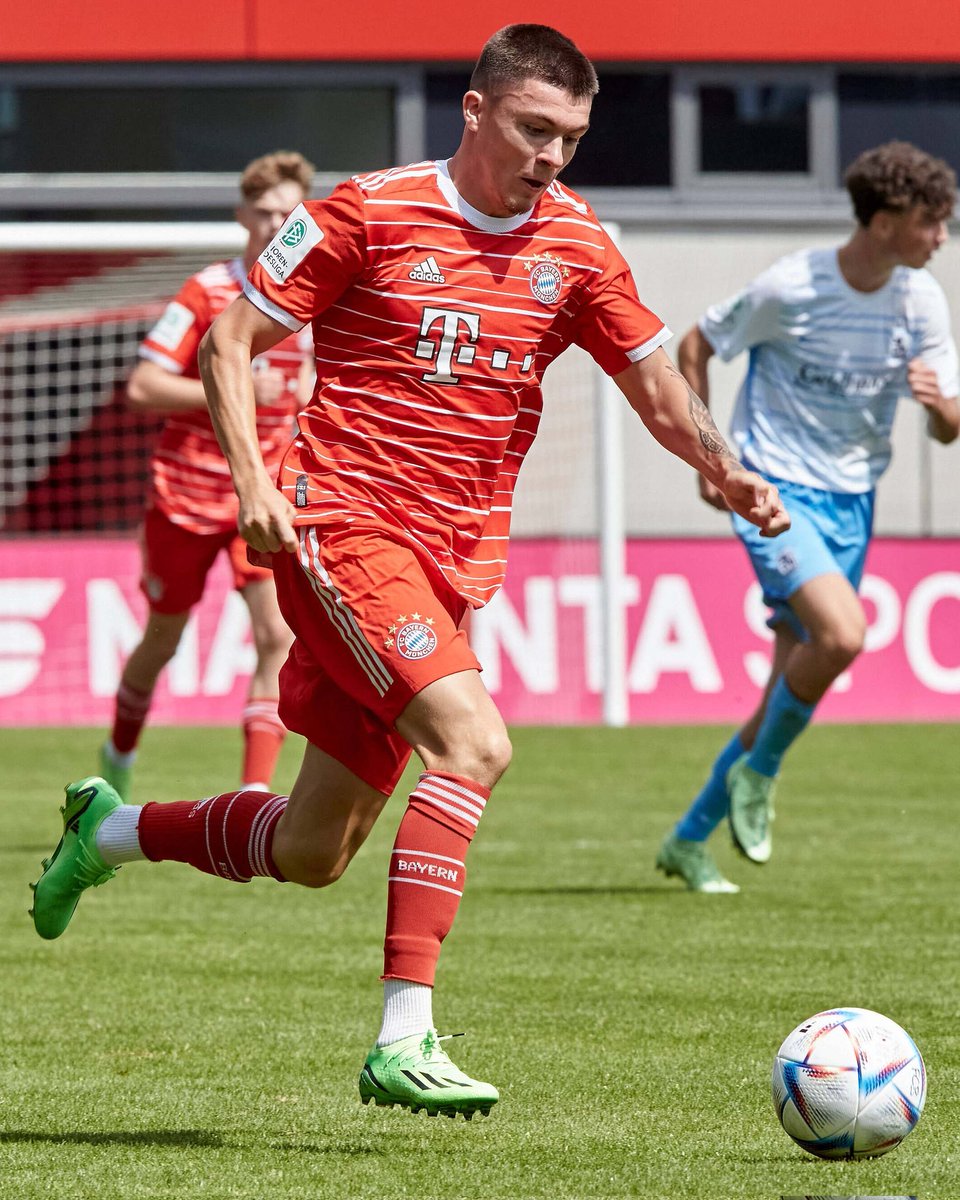 Roro_Bayern's tweet image. OFFICIEL : Le Bayern Munich a résilié d&apos;un commun accord les contrats de Leon #Fust et Barry #Hepburn.

(@fcbayerncampus)

#FCBayern || #FCBII || #FCBAmateure || #MiaSanMia 🔴⚪️