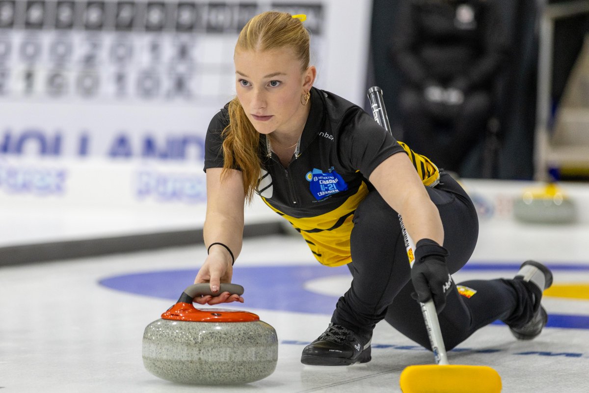 🥌📢Curling Canada released the list of 2024 Scholarship recipients.  Congratulations NB's Caylee Smith on your "For the Love of Curling Scholarship" win.
See full media release here: curling.ca/blog/2024/09/0…