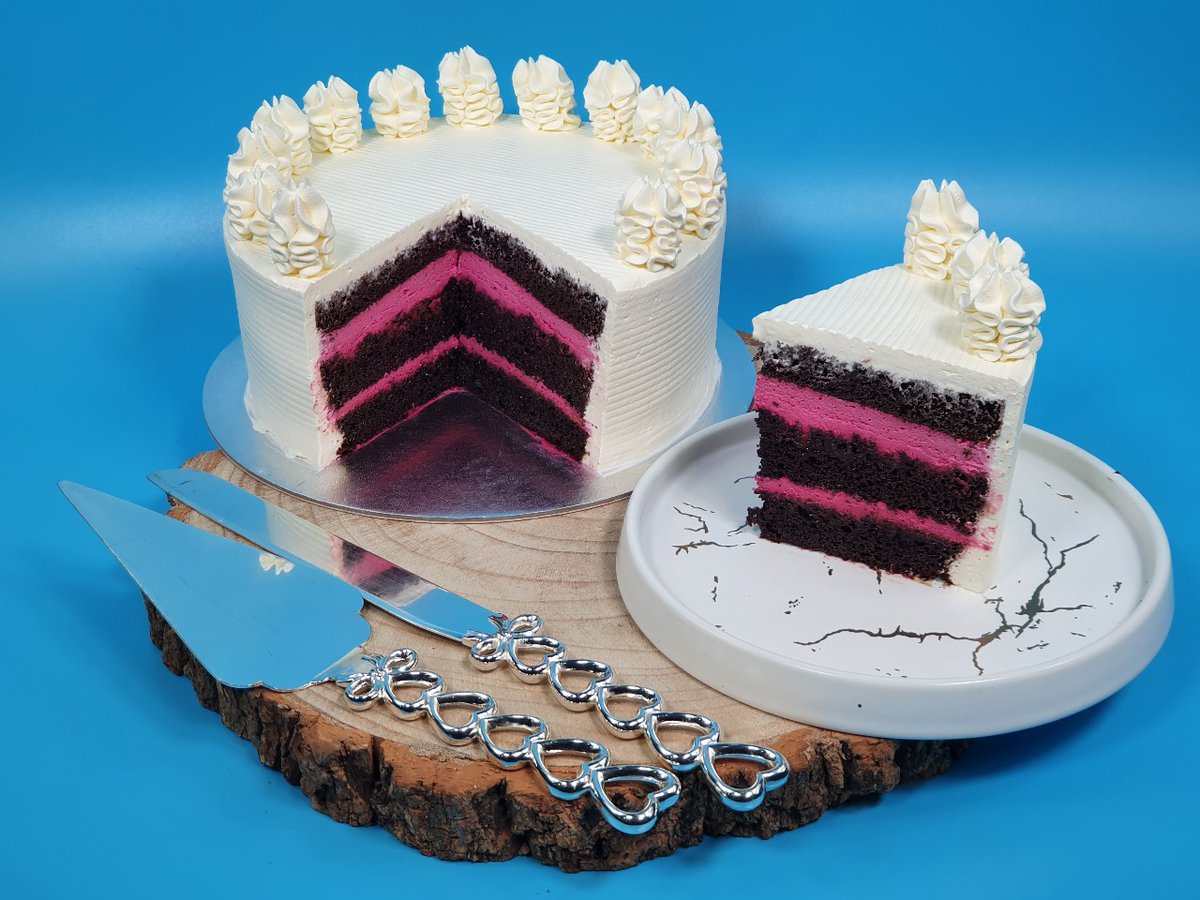Treat Yourself to Our Chocolate Sponge Cream Cake!
Our Chocolate Sponge Cream Cake is here to make your day sweeter! Soft, fluffy, and filled with creamy goodness, it's a must-try for any dessert lover.
#ChocolateCake #CreamCake #SpongeCake #SweetTooth