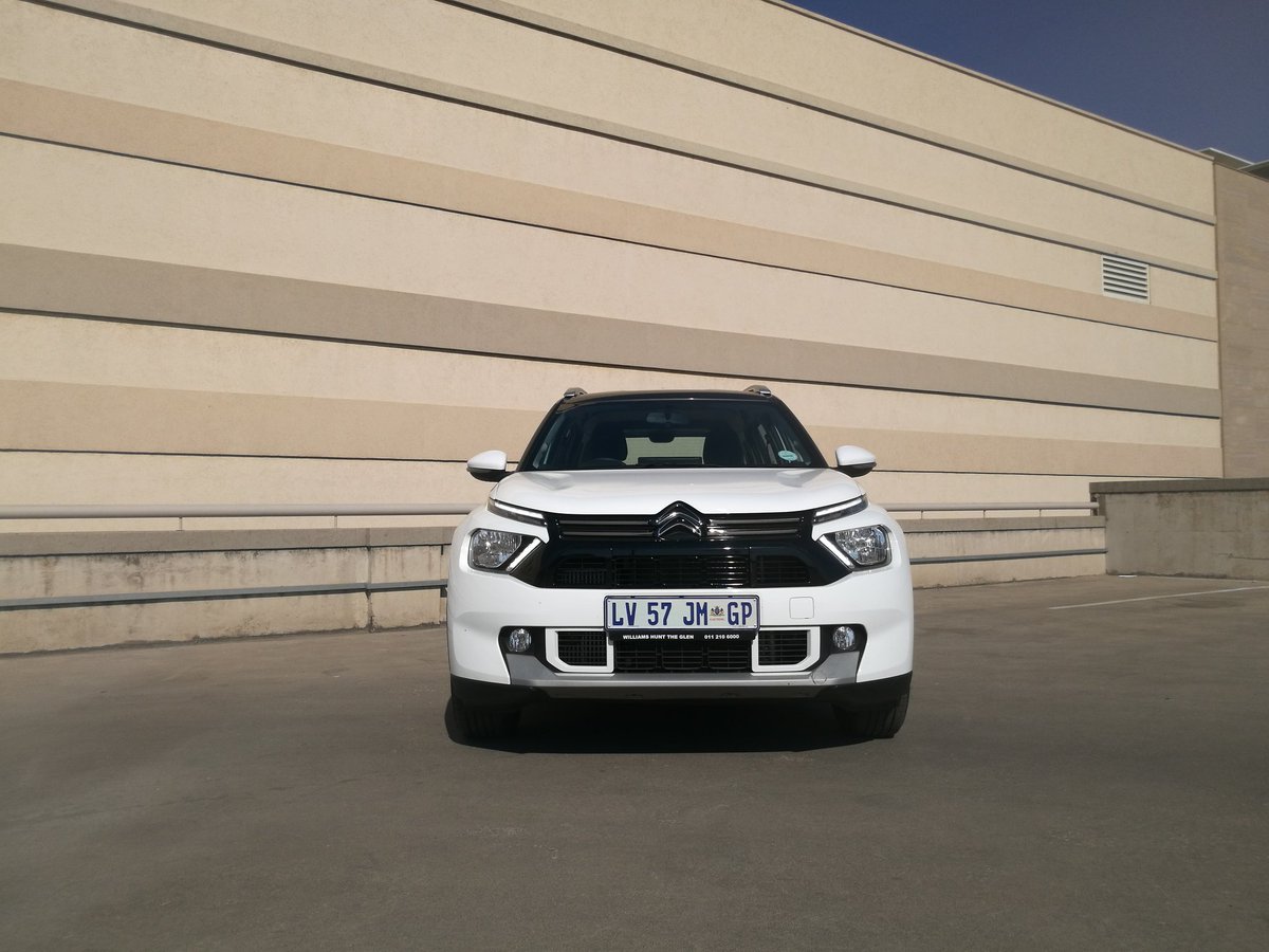 ThamiMasemola's tweet image. Stellantis is banking on the new Citroen C3 Aircross (1.2-litre turbo, 81kW, 205Nm, R344 900) to lift up its sagging sales volumes. Quite a heavy burden, but one that is not impossible, thanks to a competent package at an attractive price. What's wrong with a Citroen?